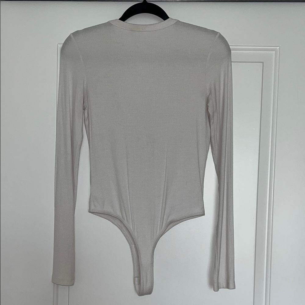 Clyque Bodysuit - Picture 2 of 5